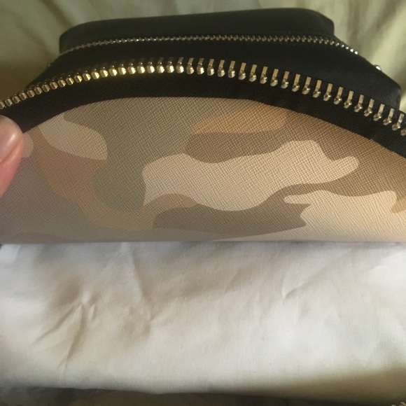 URI MINKOFF LEATHER BOOKBAG - Picture 2 of 7